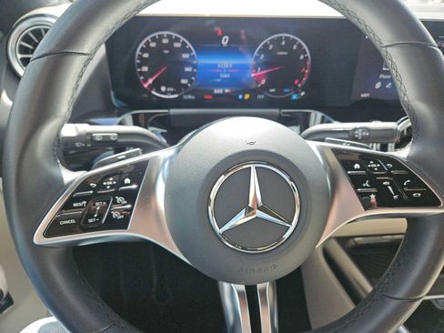 Used 2025 Mercedes-Benz GLA 250 image 18