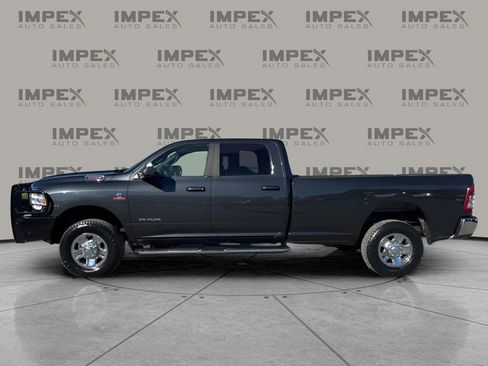 Used 2021 RAM 2500 Big Horn image 2