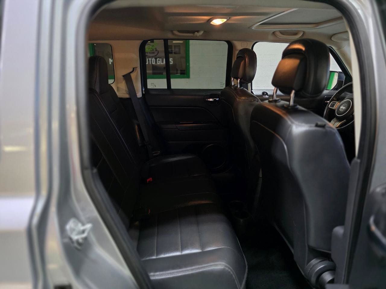 Used 2015 Jeep Patriot High Altitude AWD/4WD image 22