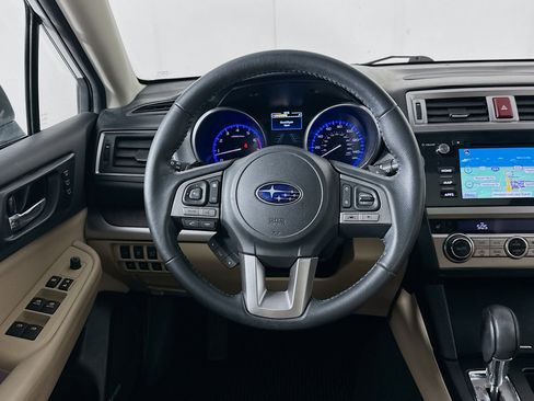 Used 2017 Subaru Outback 2.5i Limited image 17