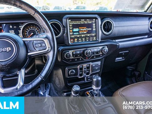 Used 2022 Jeep Wrangler Unlimited Sahara w/ Dual Top Group image 33