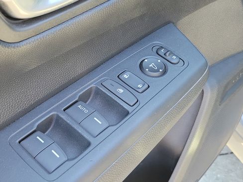 Used 2024 Honda CR-V LX image 23