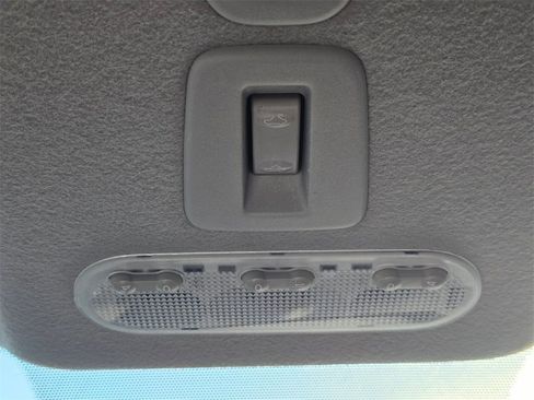 Used 2013 Nissan Juke SL image 33