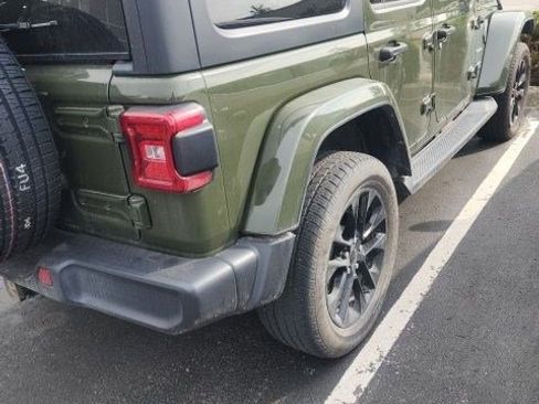 Used 2022 Jeep Wrangler Unlimited Sahara w/ Cold Weather Group AWD/4WD image 3