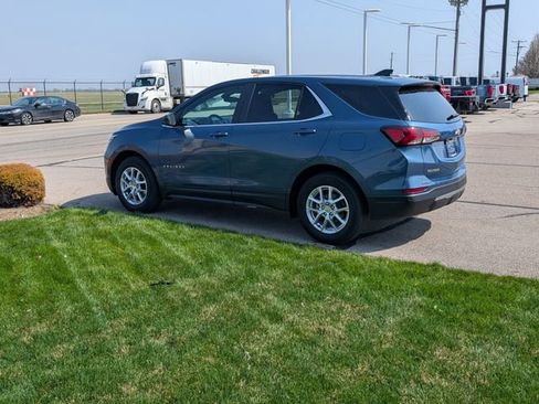 Used 2024 Chevrolet Equinox LT w/ LPO, Floor Liner Package FWD image 9
