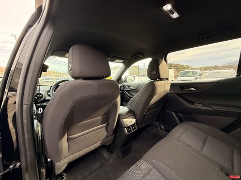 Used 2025 Chevrolet Equinox LT image 16