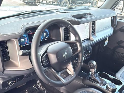 New 2025 Ford Bronco Outer Banks AWD/4WD image 14