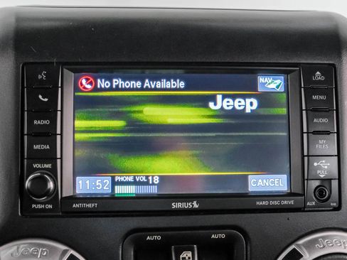 Used 2016 Jeep Wrangler Unlimited Rubicon image 27