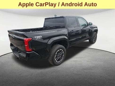 Used 2025 Toyota Tacoma TRD Sport AWD/4WD image 5