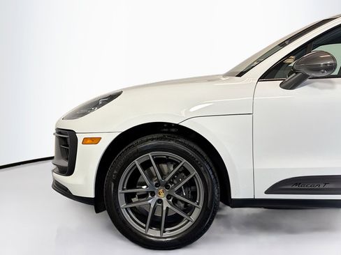 Used 2025 Porsche Macan Turbo image 29
