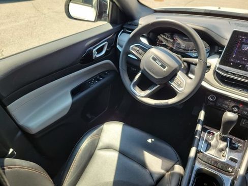 Used 2024 Jeep Compass Limited AWD/4WD image 14