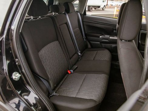 Used 2020 Mitsubishi Outlander Sport SE image 12