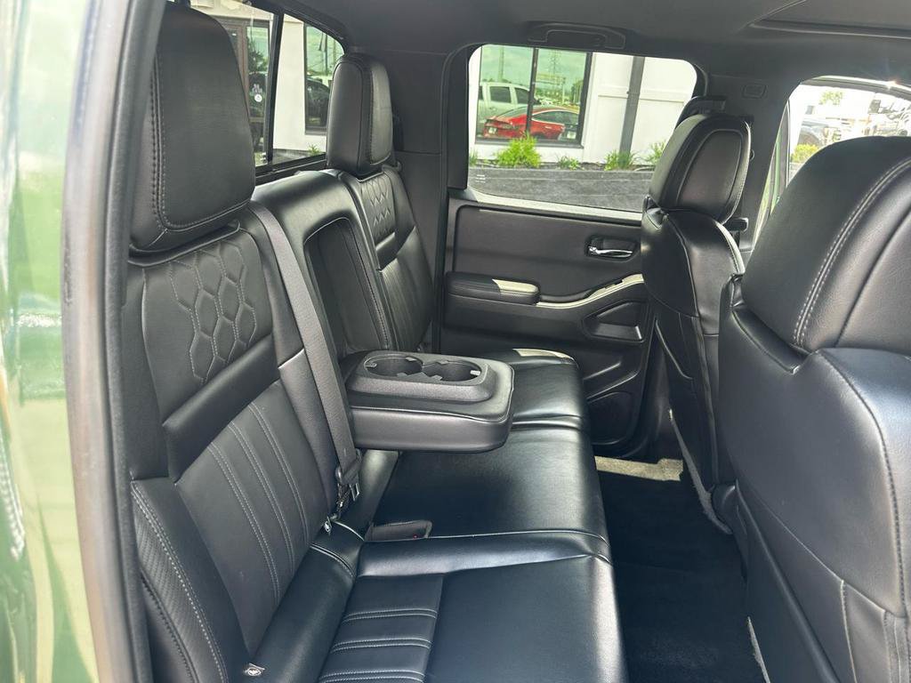 Used 2022 Nissan Frontier PRO-4X w/ Pro-4X Premium Package AWD/4WD image 13