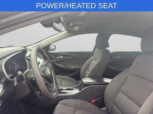 Used 2023 Chevrolet Malibu LT w/ Driver Confidence Package FWD image 2
