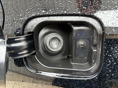 Certified 2025 Honda Pilot Elite image 40