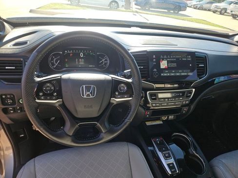 Used 2023 Honda Passport Elite image 18