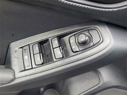 Certified 2025 Subaru Crosstrek 2.0i Premium image 16