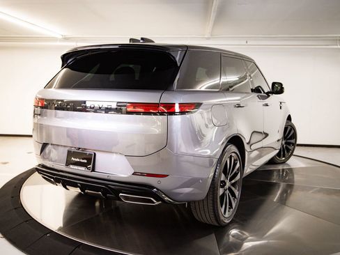 Used 2025 Land Rover Range Rover Sport Dynamic SE AWD/4WD image 7