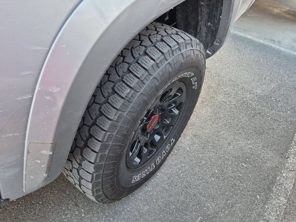 Used 2021 Toyota Tacoma TRD Sport AWD/4WD image 5