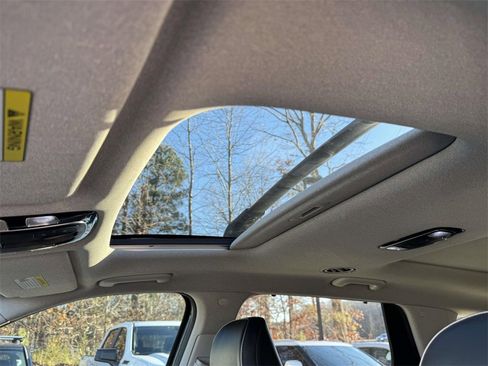 Used 2021 Hyundai Palisade Limited image 22