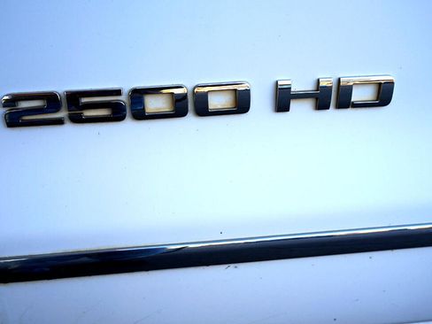 Used 2018 GMC Sierra 2500 SLT w/ Duramax Plus Package image 12