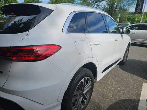 Used 2025 Audi Q5 Premium w/ Convenience Package AWD/4WD image 7