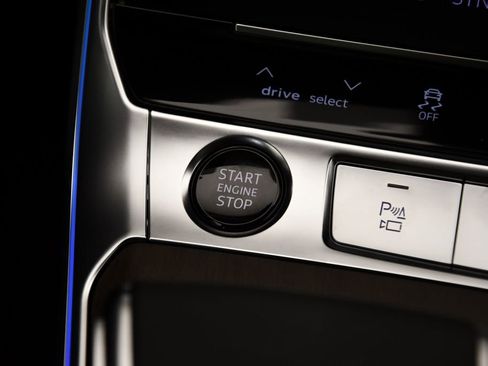 Used 2025 Audi A6 Premium Plus image 30