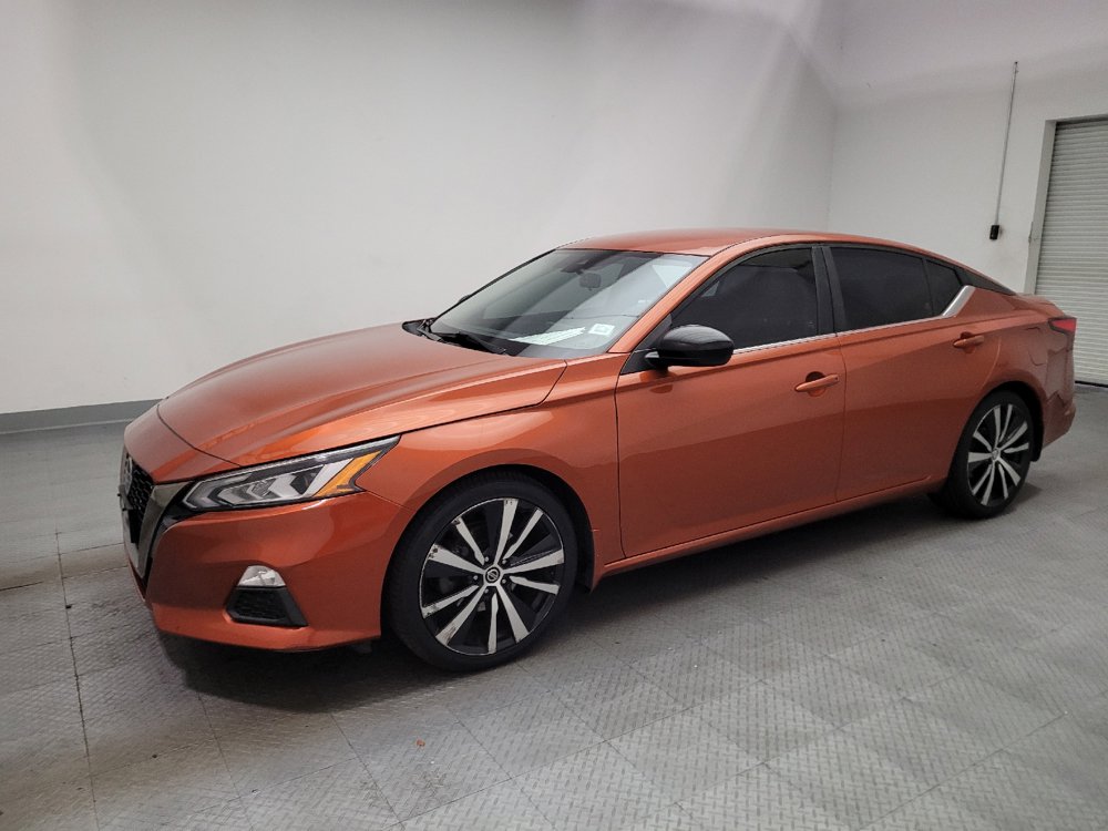 Used 2020 Nissan Altima 2.5 SR FWD image 2
