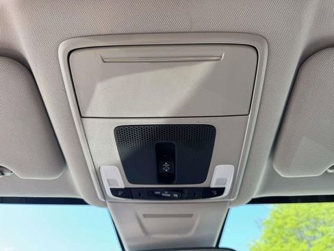 Certified 2025 Honda CR-V EX image 32