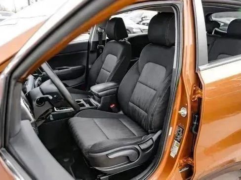 Used 2019 Kia Sportage LX FWD image 35