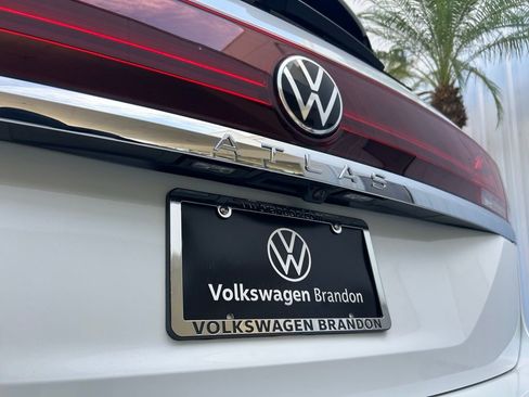 New 2026 Volkswagen Atlas SE FWD image 45