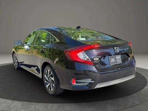 Used 2018 Honda Civic EX image 4