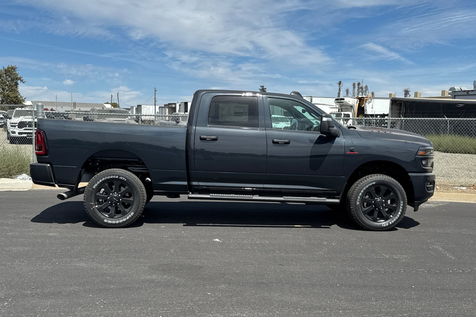 New 2027 RAM 2500 Tradesman AWD/4WD image 2