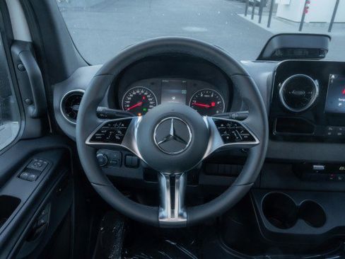 New 2026 Mercedes-Benz Sprinter 2500 image 17