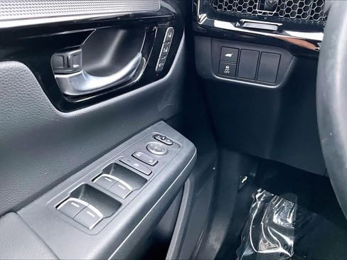 Used 2025 Honda CR-V Sport Touring image 34