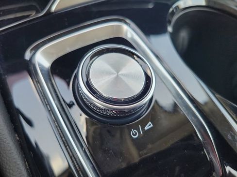 Used 2024 Buick Envision Sport Touring AWD/4WD image 30
