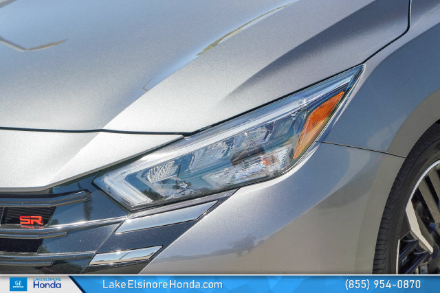 Used 2024 Nissan Versa SR FWD image 6