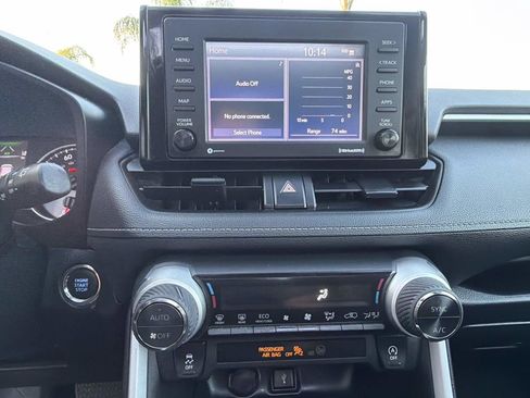 Used 2022 Toyota RAV4 XLE w/ Convenience Package FWD image 36