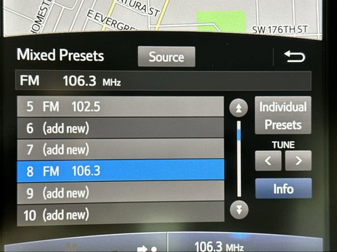 Used 2019 Toyota Prius Limited image 20