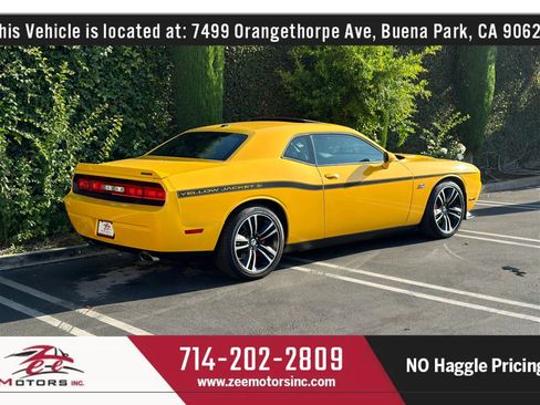 Used 2012 Dodge Challenger SRT8 Yellow Jacket w/ Premium Sound Group image 6