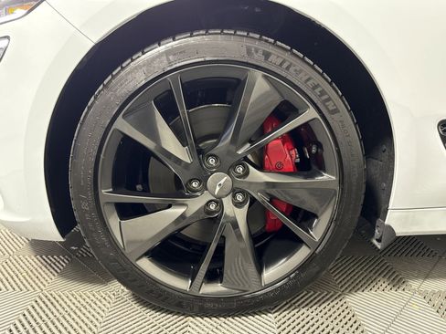 Used 2022 Genesis G70 3.3T w/ Sport Prestige Package image 12