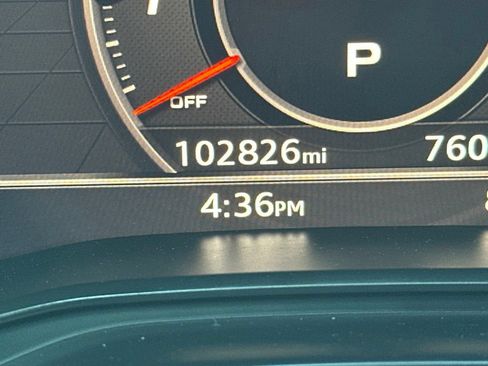 Used 2018 Audi SQ5 Premium Plus w/ Navigation Package AWD/4WD image 29