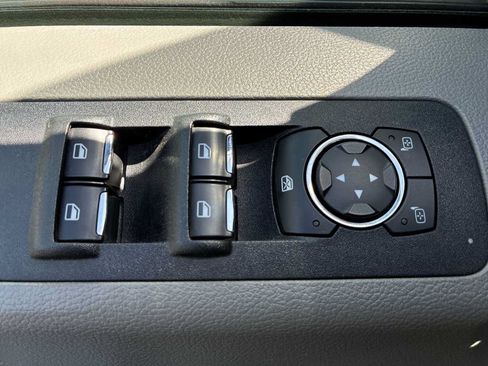 Used 2018 Ford F150 XLT w/ Equipment Group 301A Mid AWD/4WD image 15