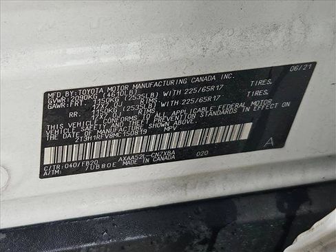 Used 2021 Toyota RAV4 LE image 15