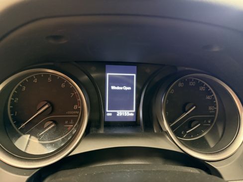 Used 2023 Toyota Camry SE FWD image 4