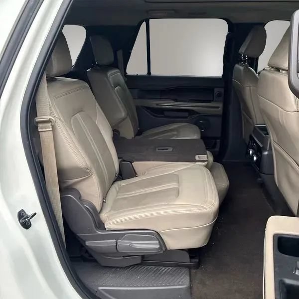 Used 2021 Ford Expedition Max Limited AWD/4WD image 25