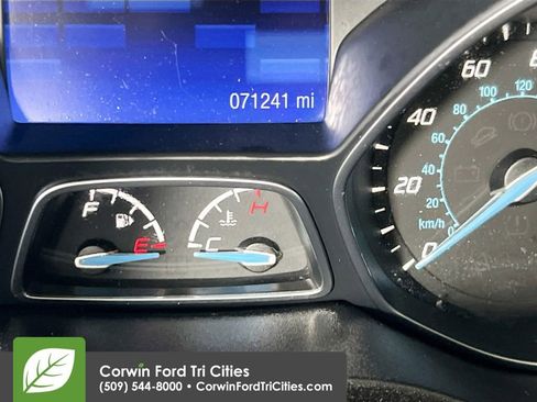 Used 2013 Ford Focus SE FWD image 2