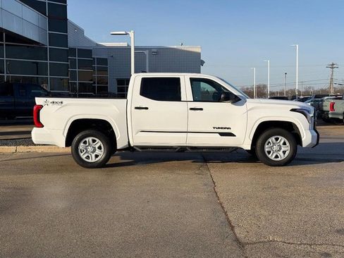 Used 2024 Toyota Tundra SR w/ SR Tow Package image 2