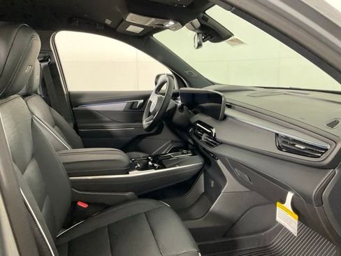 New 2026 Buick Enclave Sport Touring w/ LPO, Floor Liner Package AWD/4WD image 32