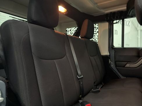 Used 2015 Jeep Wrangler Unlimited Sport w/ Quick Order Package 24S image 26